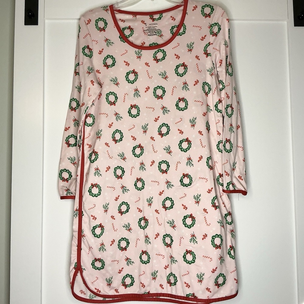 Pajamarama Christmas Sleep Shirt Womens Size Small Wreath Candy Cane Holiday‎
